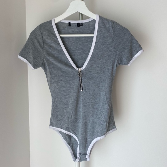 Grey bodysuit - Picture 2 of 4